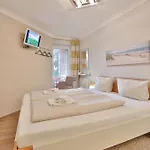 Residenz Ostseestrand 6 *